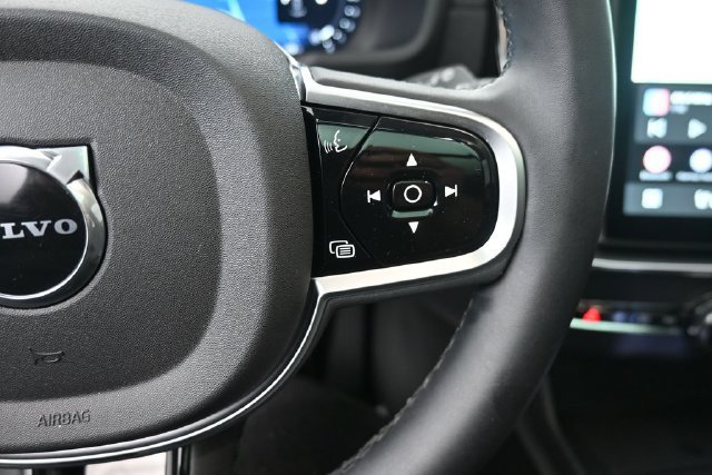 Used 2025 Volvo XC90 B6 Plus w/ Protection Package Premier AWD/4WD image 20