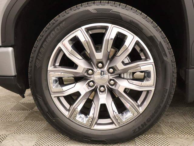 Used 2024 GMC Sierra 1500 Denali w/ Denali Reserve Package AWD/4WD image 3