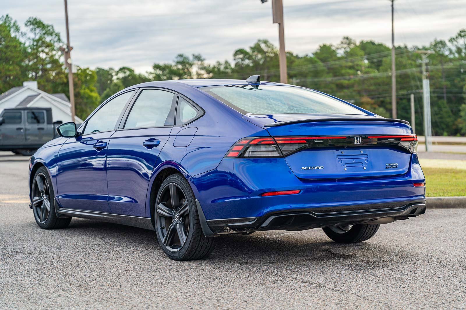 Used 2024 Honda Accord Sport image 3