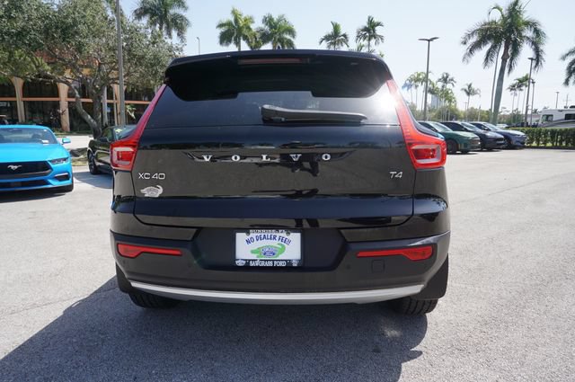 Used 2021 Volvo XC40 T4 Momentum w/ Protection Package Premier FWD image 33