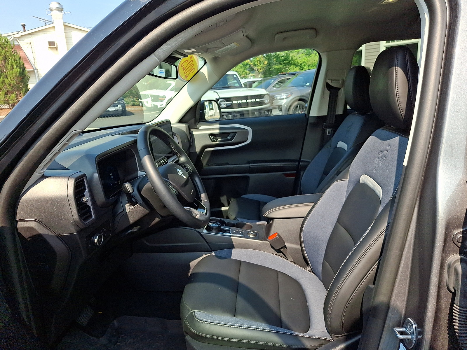 Certified 2025 Ford Bronco Sport Outer Banks w/ Outer Banks Tech Package+ AWD/4WD image 14