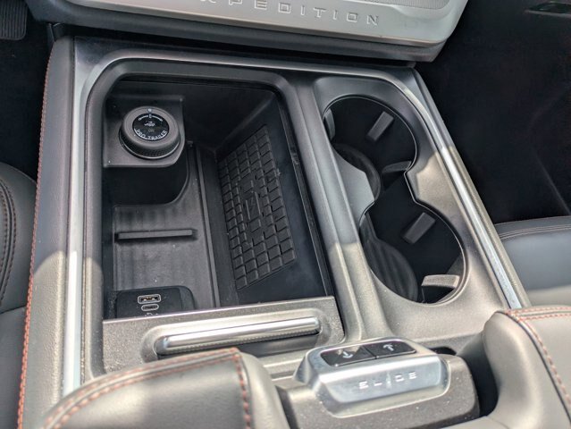 Certified 2025 Ford Expedition Active RWD image 22
