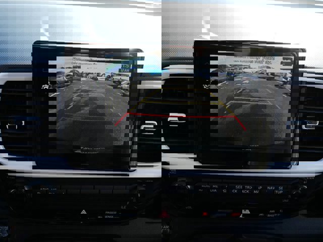 Used 2024 Hyundai Venue Limited image 31