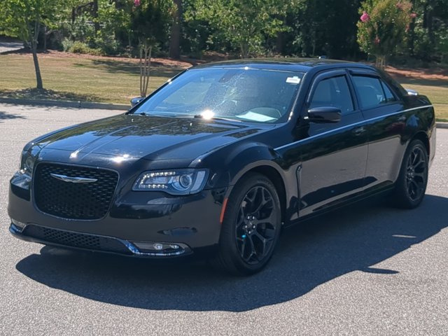 Used 2020 Chrysler 300 S w/ 300S Premium Group RWD image 8