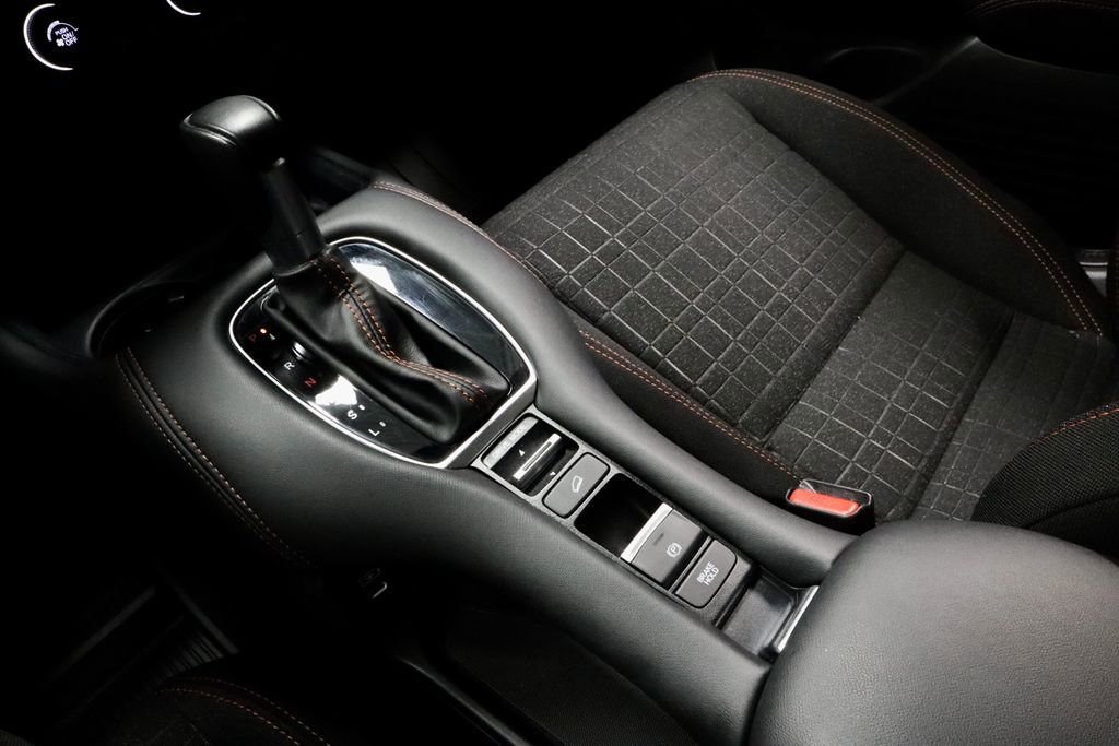 Used 2025 Honda HR-V Sport image 31