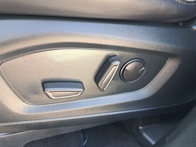 Certified 2021 Ford Explorer XLT w/ Equipment Group 202A image 22