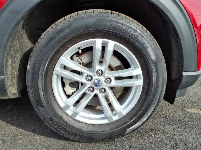 Certified 2022 Ford Explorer XLT w/ Equipment Group 202A image 23