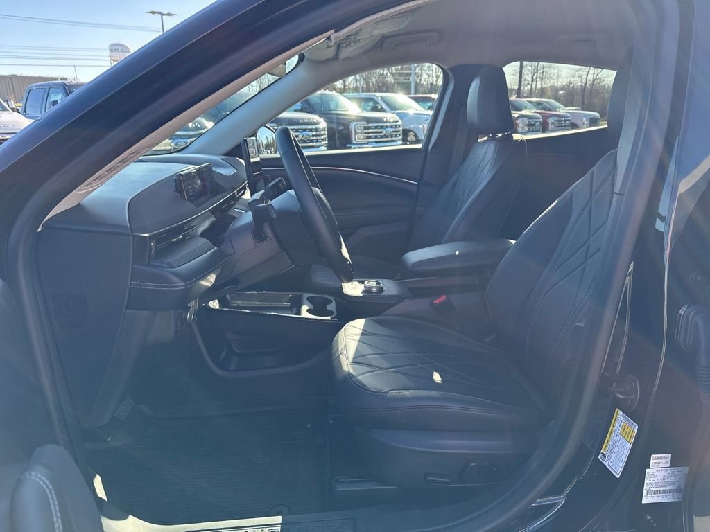 Certified 2024 Ford Mustang Mach-E Select image 11