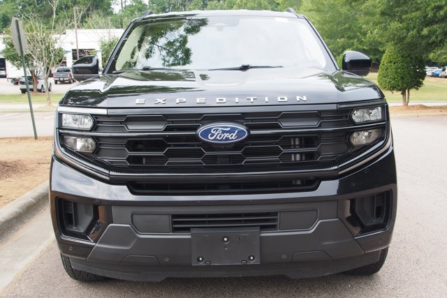 Certified 2025 Ford Expedition Max Active RWD image 2