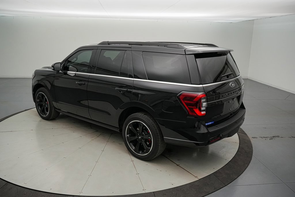 Certified 2024 Ford Expedition Limited image 3