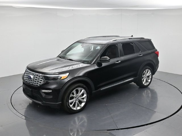 Certified 2024 Ford Explorer Platinum w/ Technology Package AWD/4WD image 46