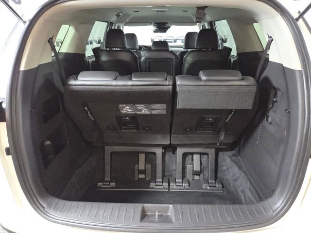 Used 2022 Kia Carnival LX image 23
