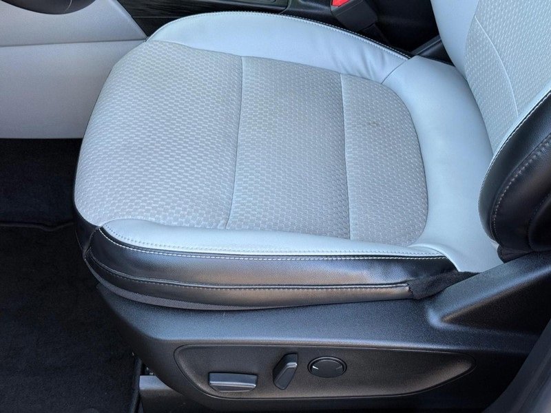 Certified 2023 Ford Escape SE image 22