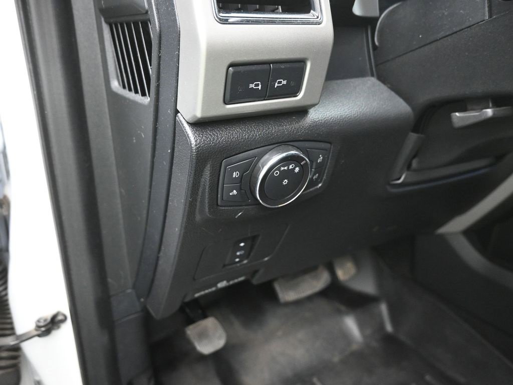 Certified 2021 Ford F250 Lariat w/ Lariat Value Package image 13