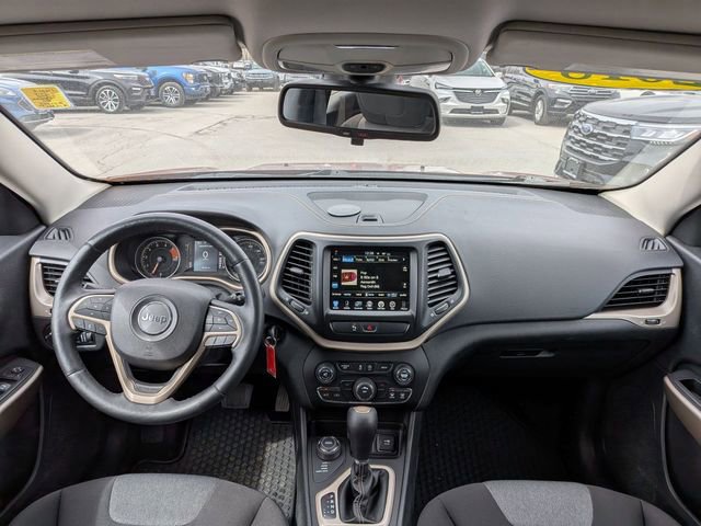Used 2018 Jeep Cherokee Latitude image 15
