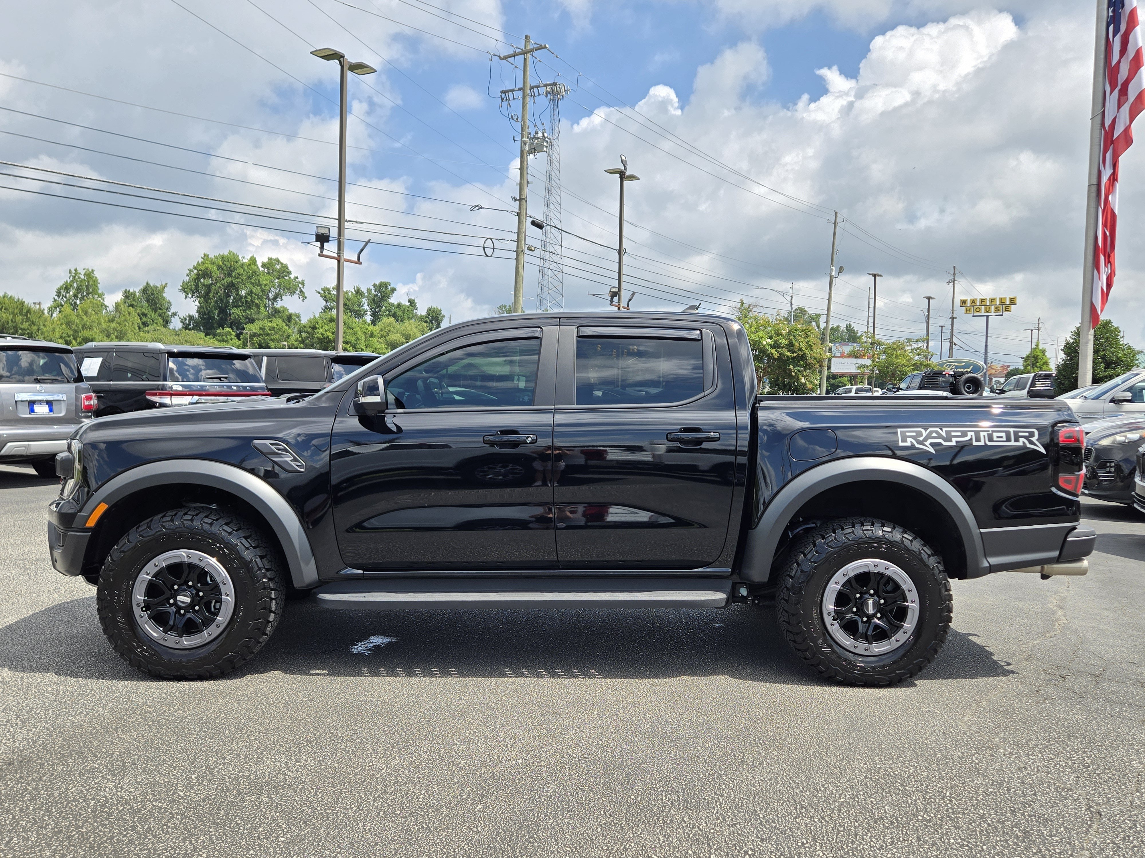 Certified 2025 Ford Ranger Raptor AWD/4WD image 13