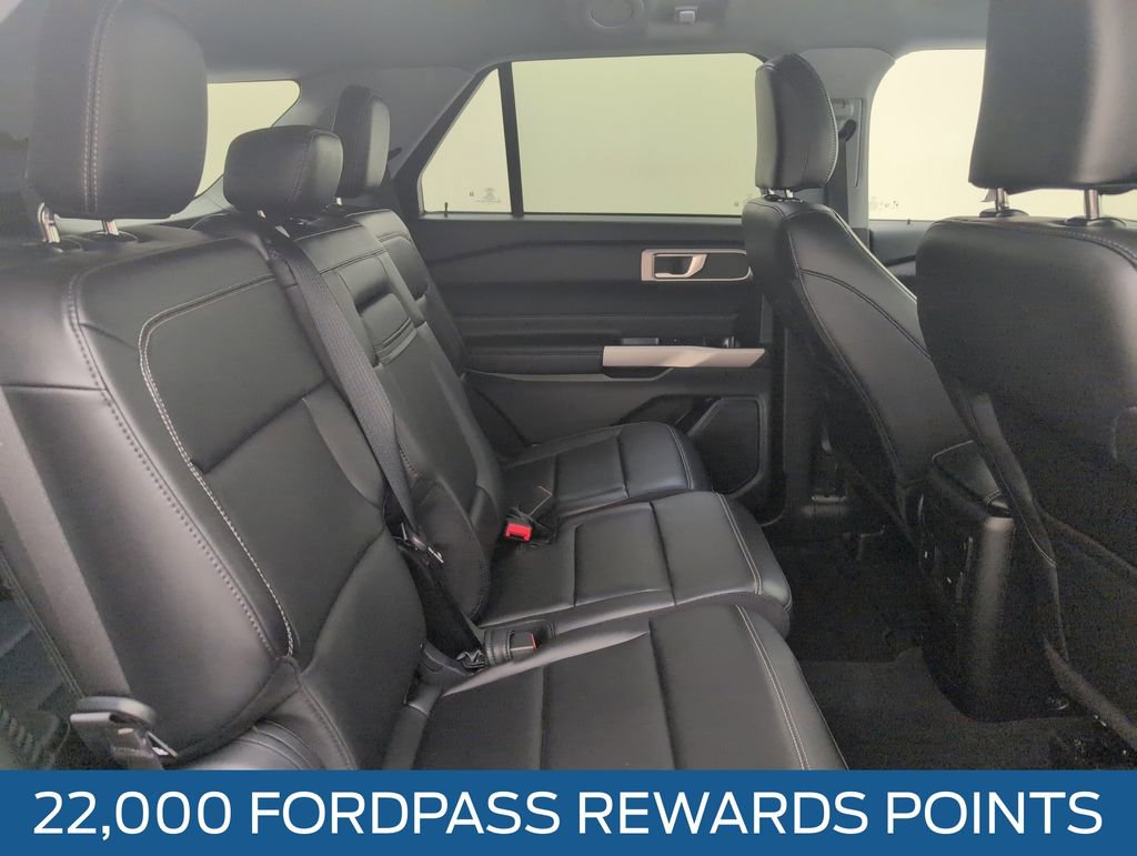 Certified 2024 Ford Explorer XLT w/ Equipment Group 202A RWD image 15