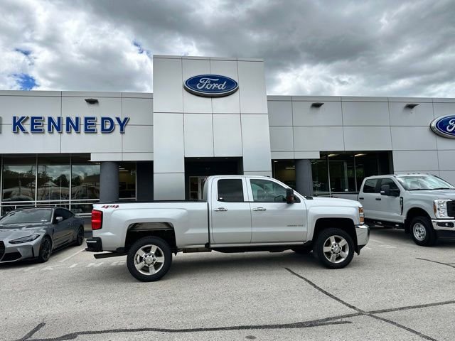 Used 2019 Chevrolet Silverado 2500 W/T w/ Snow Plow Prep Package AWD/4WD image 22