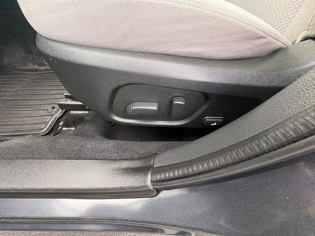 Used 2017 Subaru Forester 2.5i Premium AWD/4WD image 11
