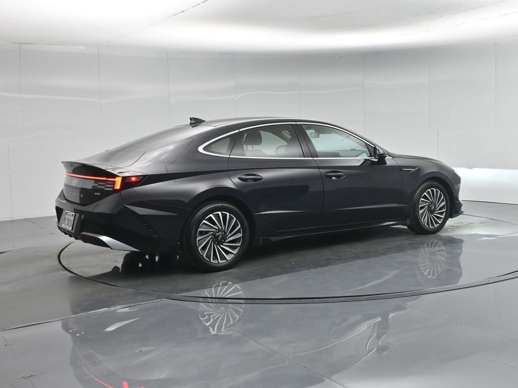 Used 2024 Hyundai Sonata SEL FWD image 11
