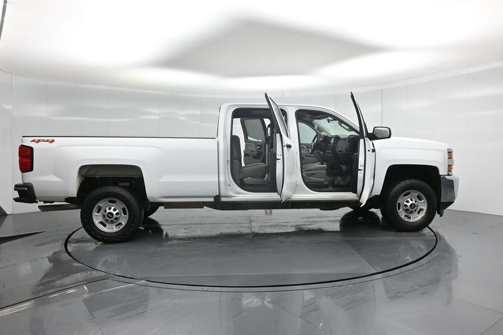 Used 2018 Chevrolet Silverado 2500 W/T image 33