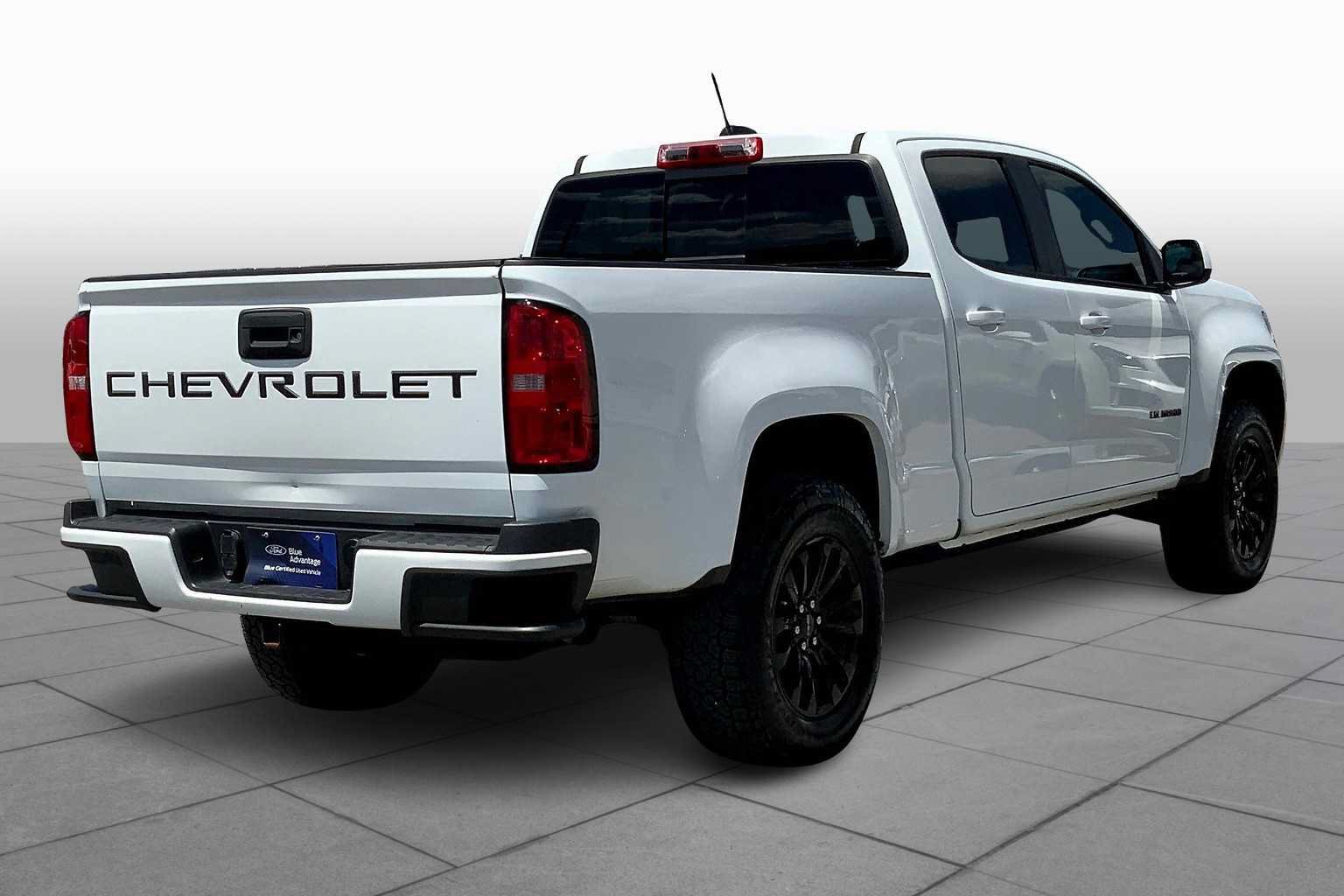 Used 2022 Chevrolet Colorado LT w/ LT Convenience Package AWD/4WD image 13