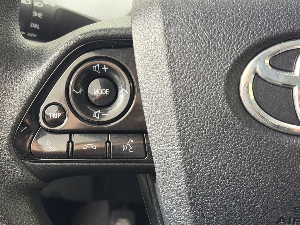 Used 2020 Toyota Prius LE w/ Carpet Mat Package image 17