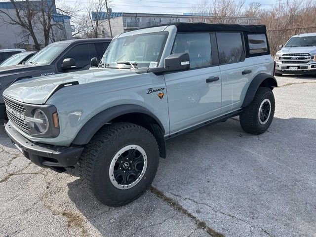 Certified 2022 Ford Bronco Badlands image 9