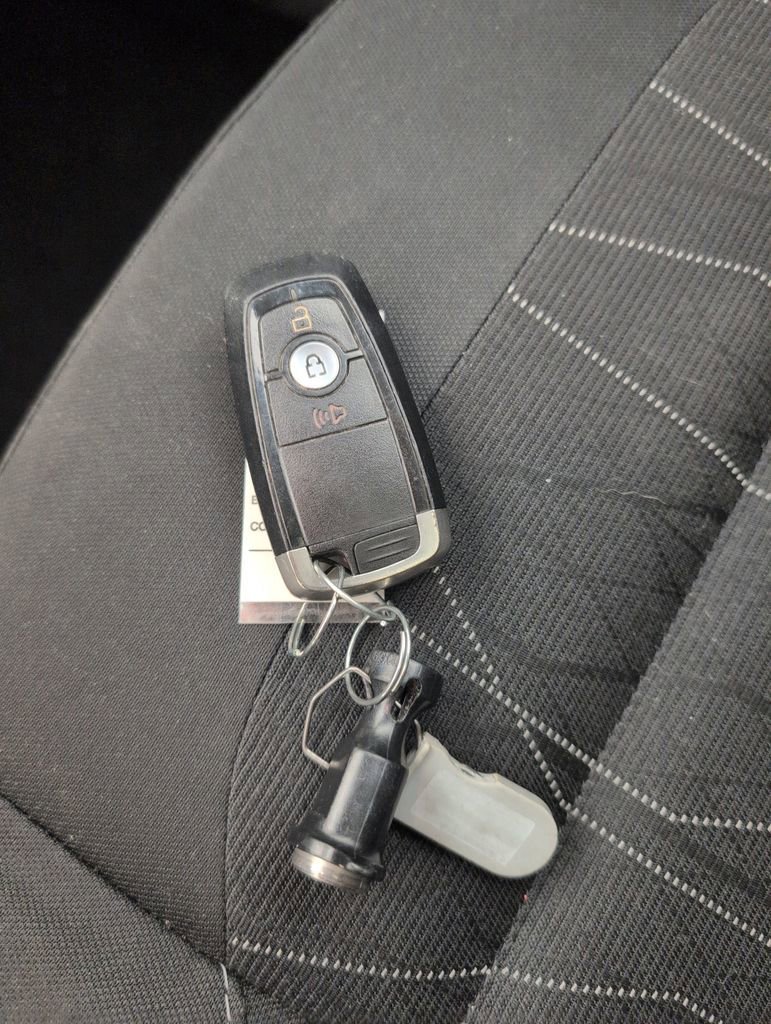 Certified 2020 Ford EcoSport SE w/ SE Convenience Package image 45