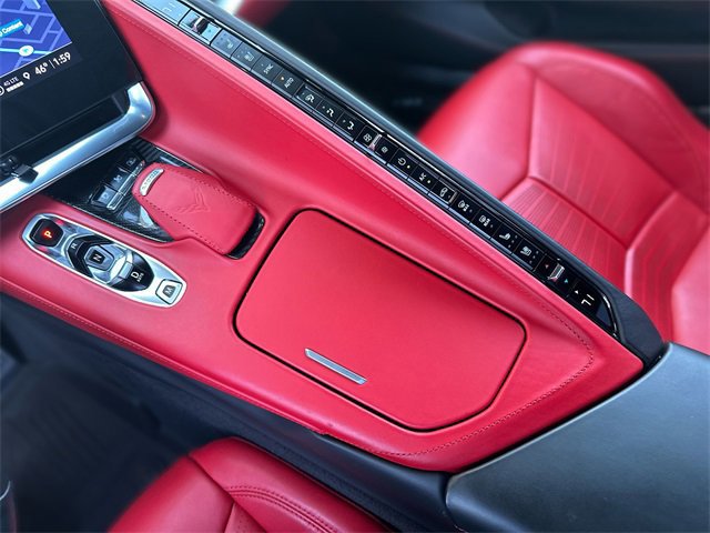 Used 2021 Chevrolet Corvette Stingray w/ Z51 Performance Package image 22