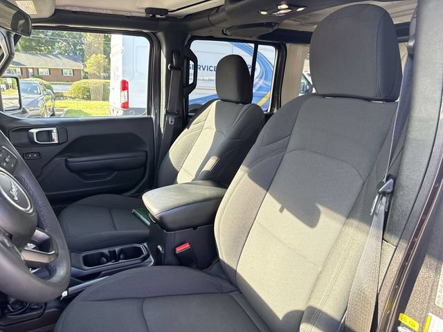 Used 2023 Jeep Wrangler Unlimited Sport AWD/4WD image 20