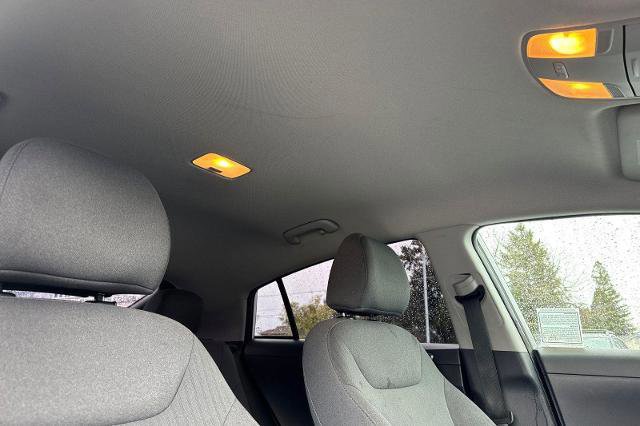 Used 2020 Hyundai Ioniq SE image 14