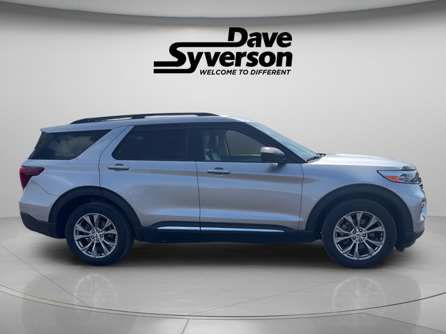 Certified 2023 Ford Explorer XLT w/ Equipment Group 202A AWD/4WD image 4