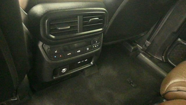 Used 2024 Honda Pilot Elite image 12