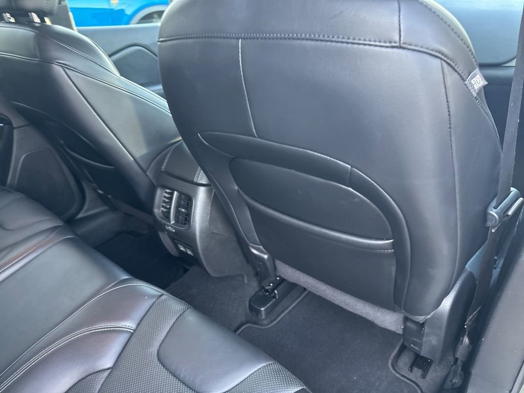 Used 2021 Jeep Cherokee Latitude Lux FWD image 41