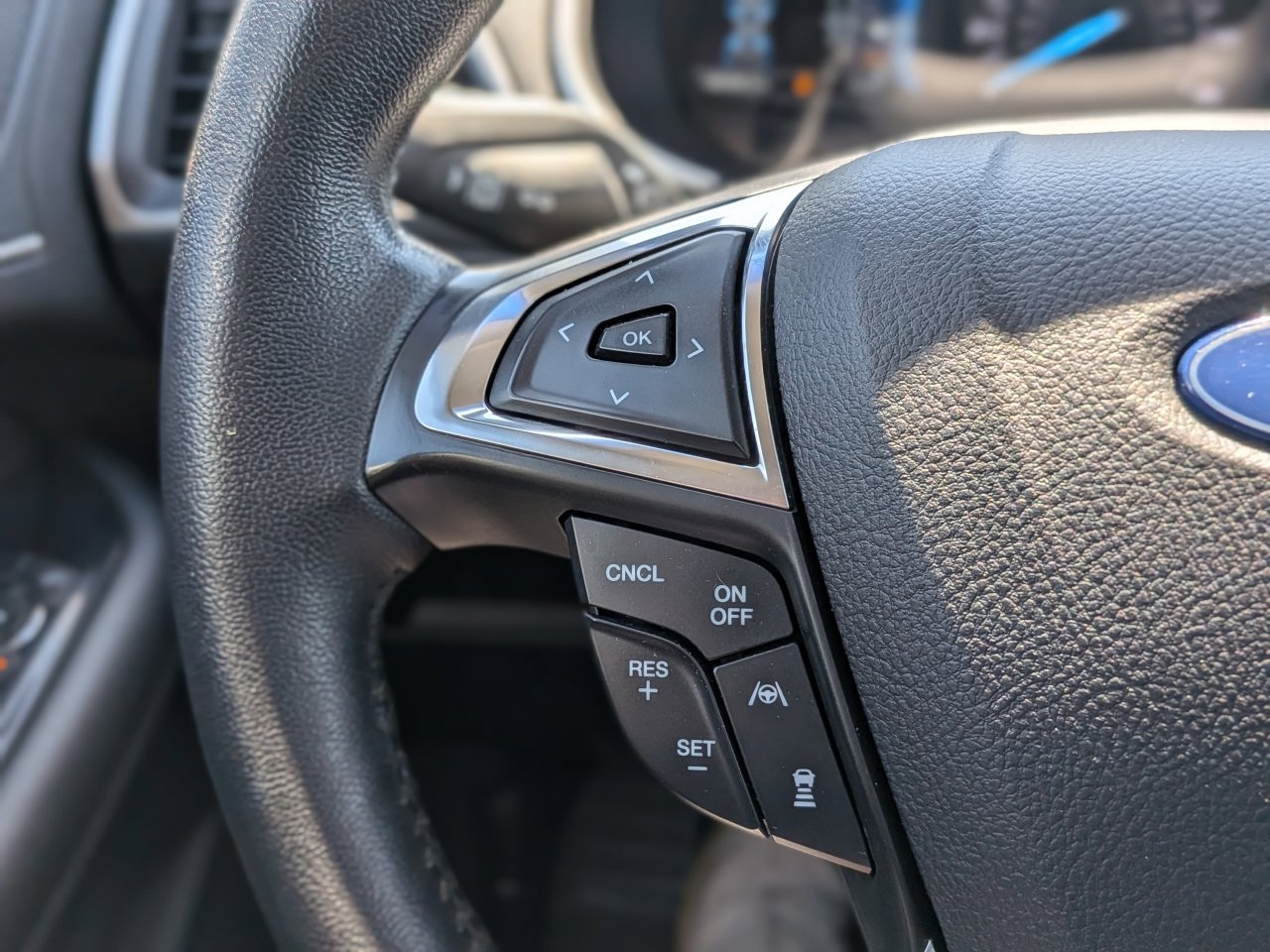 Certified 2020 Ford Edge SEL w/ Convenience Package AWD/4WD image 30