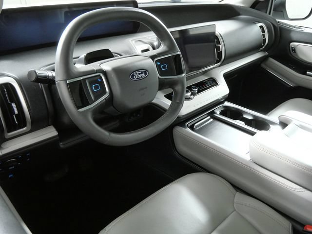 Certified 2025 Ford Expedition Max Active AWD/4WD image 4