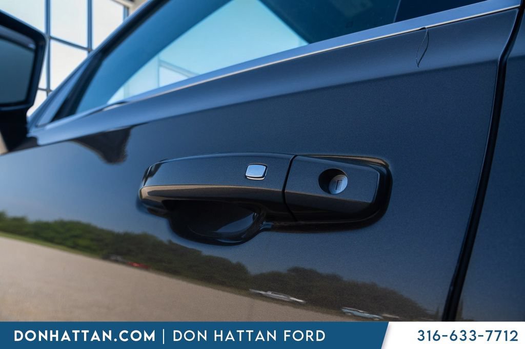 Used 2021 Chevrolet Tahoe LT RWD image 35