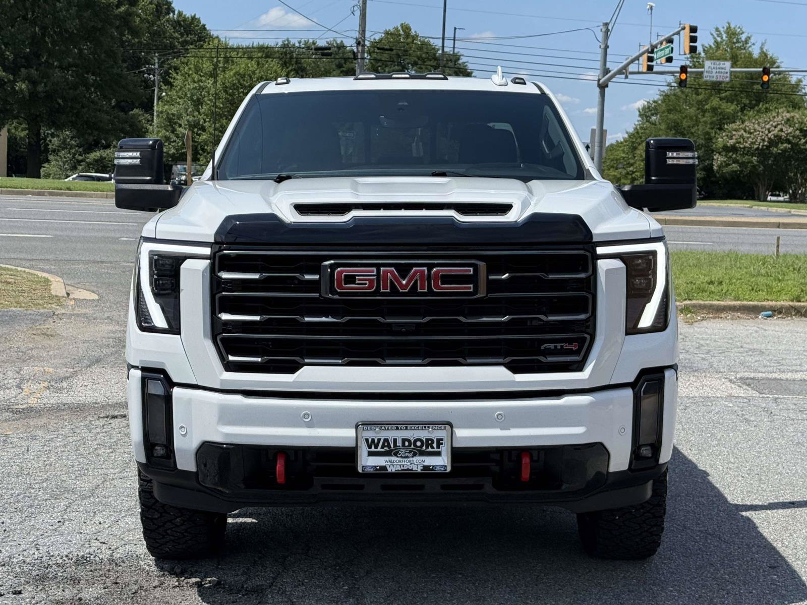 Used 2024 GMC Sierra 2500 AT4 w/ AT4 Premium Plus Package AWD/4WD image 6