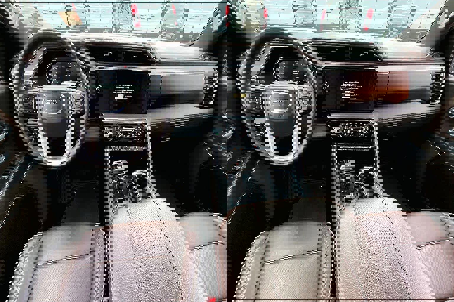 Used 2024 GMC Sierra 1500 Denali w/ Technology Package image 16