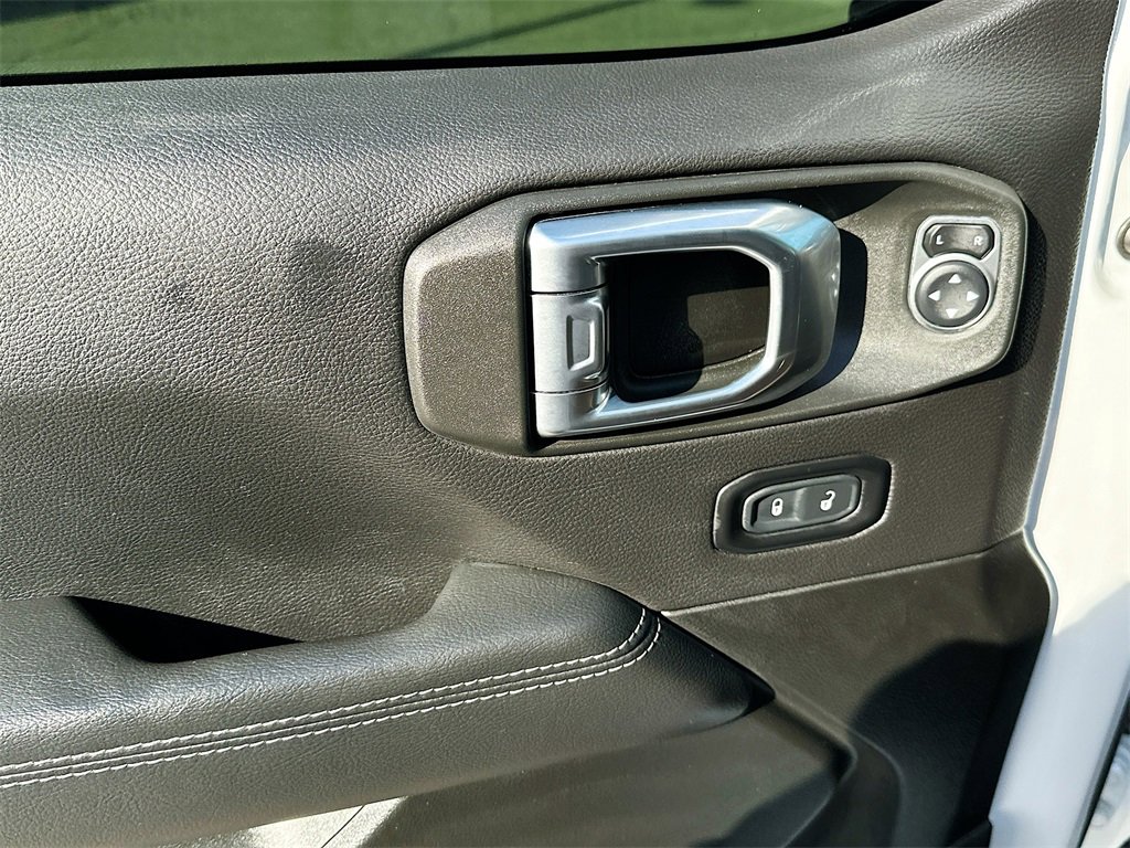 Used 2022 Jeep Wrangler Unlimited Sahara w/ LED Lighting Group image 21