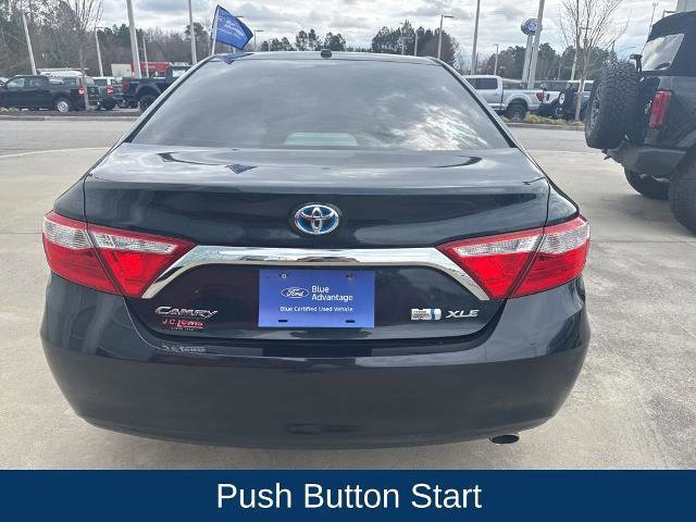 Used 2017 Toyota Camry XLE image 3