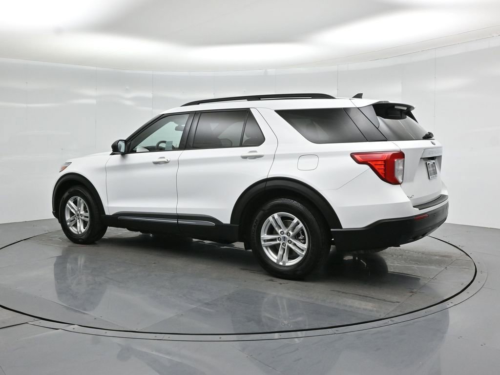 Certified 2021 Ford Explorer XLT RWD image 7