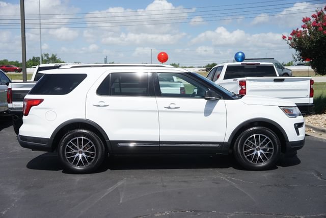 Certified 2019 Ford Explorer XLT w/ Equipment Group 202A FWD image 5