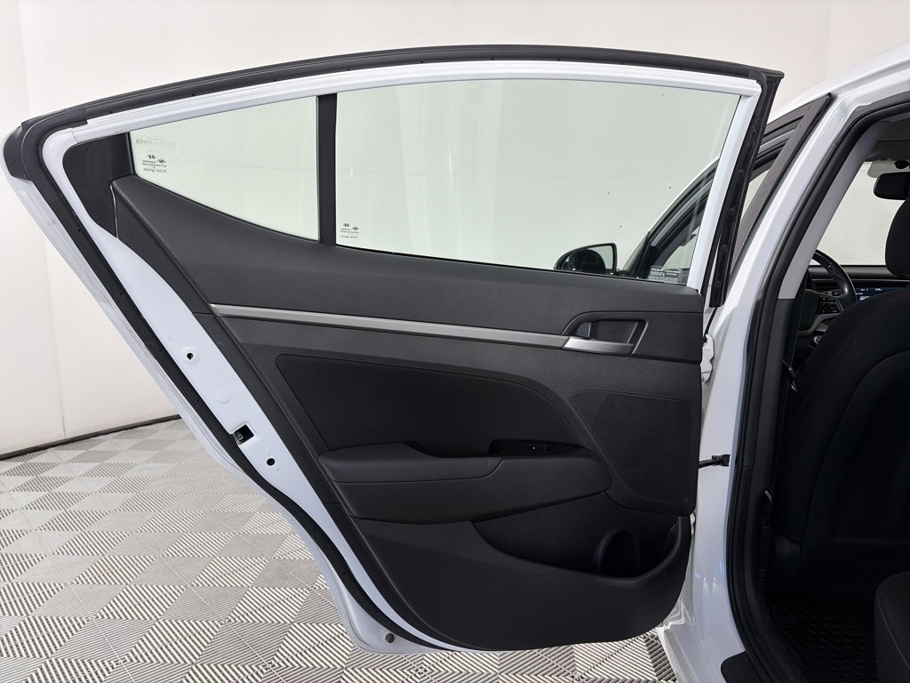 Used 2017 Hyundai Elantra Value Edition image 12