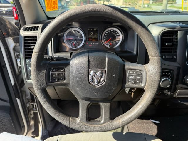 Used 2018 RAM 1500 Express AWD/4WD image 18