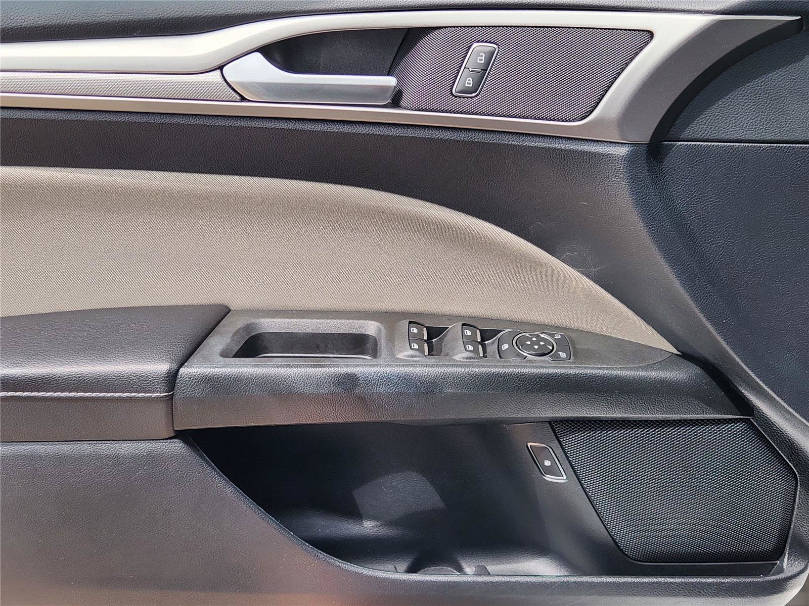 Certified 2018 Ford Fusion S FWD image 28