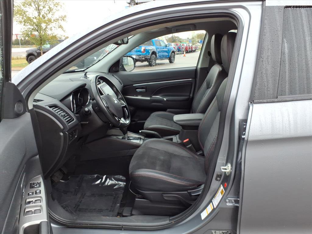 Used 2024 Mitsubishi Outlander Sport SE image 11