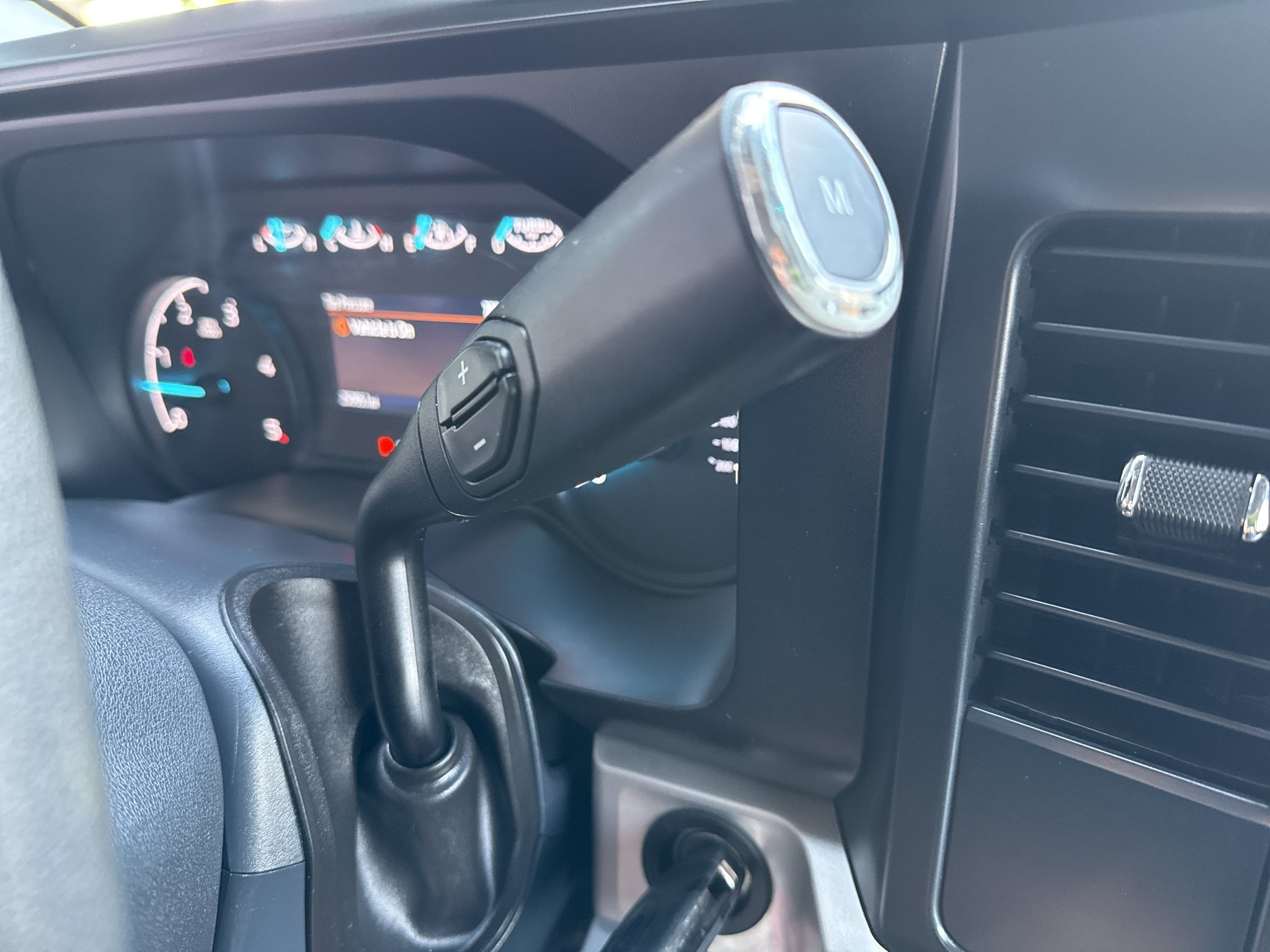 Certified 2025 Ford F350 XLT w/ 360-Degree Camera Package AWD/4WD image 30