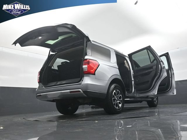 Certified 2023 Ford Expedition XLT RWD image 29